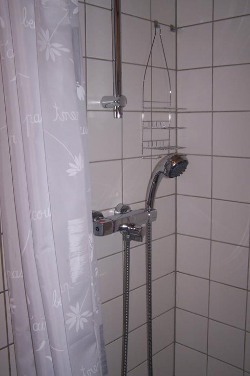 Salomony Chambre D'Hotes Marcols-les-Eaux Oda fotoğraf