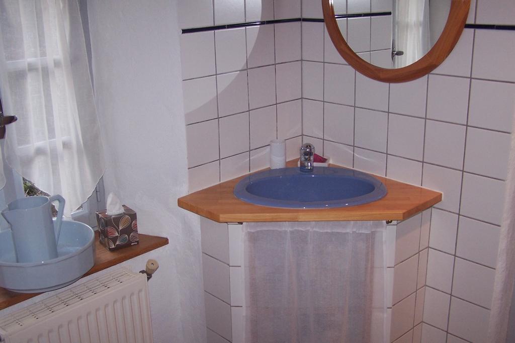 Salomony Chambre D'Hotes Marcols-les-Eaux Oda fotoğraf