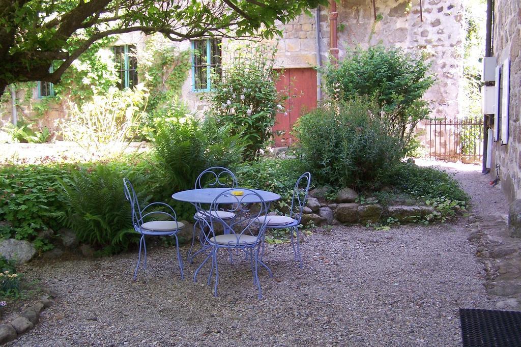 Salomony Chambre D'Hotes Marcols-les-Eaux Dış mekan fotoğraf